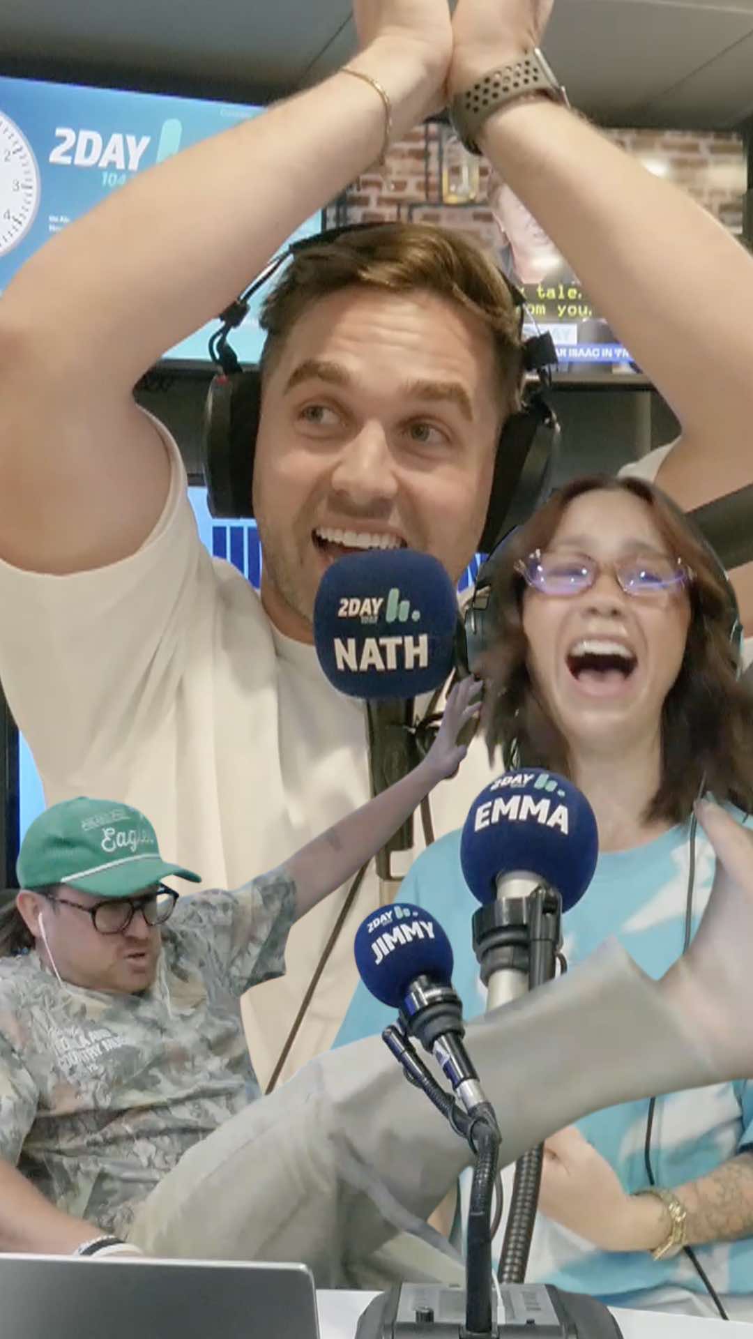 are you a man and have you thought about being inside of a car underwater and seeing if you could get out? 🚙 #mythbusters 