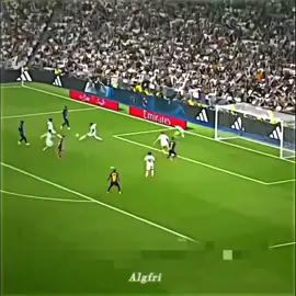 ريال مدريد ضد برشلونة ☠🔥🔥 #ريال_مدريد #برشلونة #تصميم_فيديوهات🎶🎤🎬 #ملخصات #fyp ملخص مباراه ريال مدريد ضد برشلونة 🔥🔥 هدف ريال مدريد الاول عن طريق كليان مبابي .. هدف مبابي اليوم.. هدف بيلينجهام ضد برشلونة اليوم.. هدف مدريد الثاني ضد برشلونة 