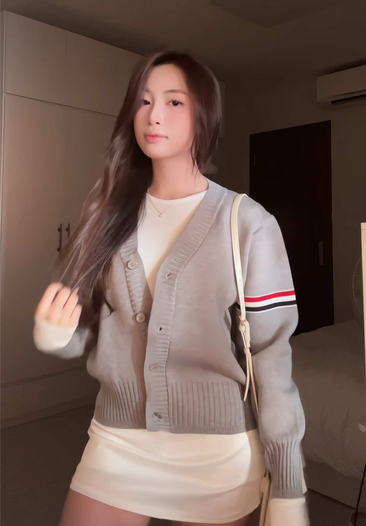 Rẻ đẹp mà dày điennn #aocardigan #htique #aocardigannu @HTIQUE 