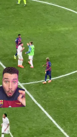 Carvajal y Vinicius increpan a Lamine. #fcbarcelona #realmadridfc #laliga #ElClasico #deportesentiktok  