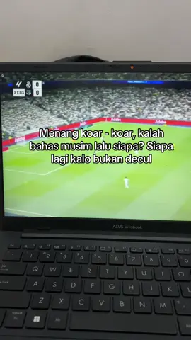 Dunia sepak bola selamat dari kebisingan #ElClasico #madrid #barcalona #decul #halamadrid 