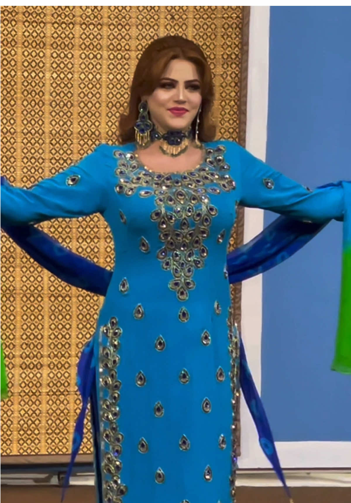 #SuperStar✨_Entry @😇مناہل ُ خان😇 #Mehfil_Theater_Lahore☘️ #fyp💜 #unfrezzmyaccount💚 #foryoupage🩵