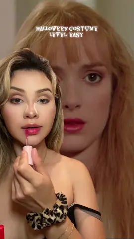 Kim- Edward scissor hands. Put this together in less than 10 minutes 👀