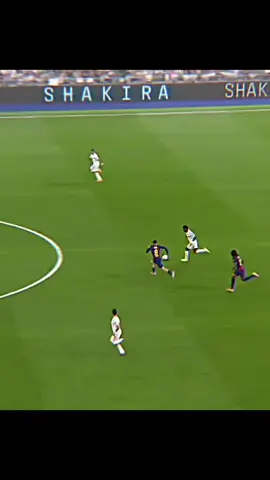 tarik lagi pedri tarik lagi😂🤣😂#viniciusjunior #pedri #ElClasico #realmadrid #fyp @Man21 @A21 