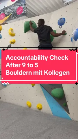 Day in the Life | After Work 🧗🏽‍♂️ – diesmal Bouldern mit Kollegen. Erst aufgewärmt, dann Coaching bekommen – und am Ende bis Stufe 4 geschafft. 💪🏽 Vom Zuschauen sieht’s easy aus, aber wenn du selbst dran bist, merkst du: Fokus, Kraft und Körpergefühl. Richtig gutes Training – und dank Wellpass easy gestartet. Wer von euch war schon bouldern? Und bis zu welcher Stufe habt ihr’s geschafft? 👇🏽 #AccountabilityCheck #AfterWork #Bouldern #Selbstverbesserung #after9to5FFM 