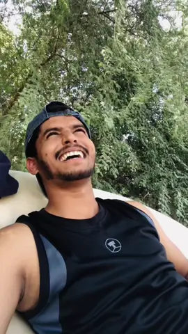 মেয়ে হাগে না মেয়েরা হয় 