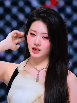 mau aku oleng ke siapapun balik nya tetep ke kamu Ra ❤️ #babymonster #rora #roraedit #monstiez #fypシ 