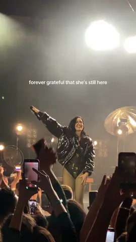 seeing her perform this time hit me harder than I thought it would. proud of her @Demi Lovato ❤️  • • • #demilovato #camprock #MentalHealth #lovatic #fyp 