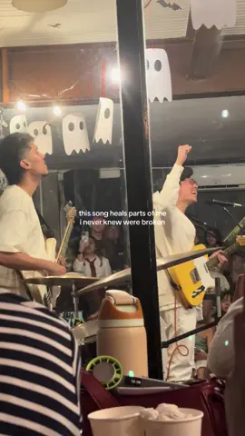 sa dinamidami ng gigs ng @Munimuni na naattendan ko, hinding hindi nagbabago ang pinaparamdam sa’kin ng Marilag. maraming salamat sa musika n’yo.  #munimuni #jessandpats #fyp #opmrising #tiktokmusikat