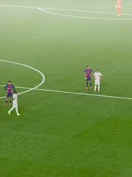 vini angry reaction to being subbed. #vini #reaction #realmadrid #win #amigo 