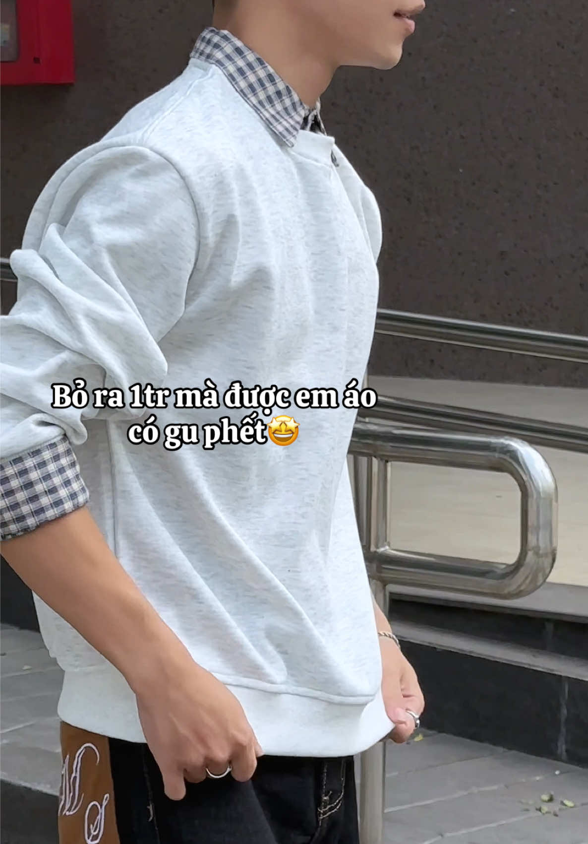 Form áo 2 trong 1 nha ae