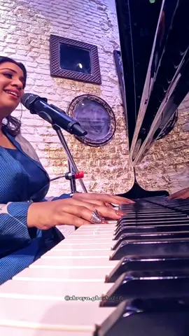 Ae Mere Humsafar… a song that defined an era, reborn with @shreyaghoshal and @uditnarayanmusic ji’s magic ❤️ Dekhiye #IndianIdol, Sat-Sun raat 8 baje, sirf Sony Entertainment Television par. Credits: @sonytvofficial / @sonylivindia. Content belongs to the rightful owners. Shared for entertainment and fan purposes only. #shreyaghoshal #aemerehumsafar #uditnarayan #alkayagnik 