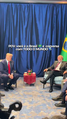 🗣️ Conversando a gente se entende! 🇧🇷🤝 🇺🇸 O presidente Lula e o presidente dos Estados Unidos, Donald Trump, falaram à imprensa sobre a conversa que tiveram durante a Cúpula da ASEAN, na Malásia.  🌎 Com diálogo e respeito mútuo fica mais fácil encontrar os interesses comuns na agenda comercial e econômica entre os dois países.  🇧🇷 Governo do Brasil, do lado do povo brasileiro em qualquer lugar do mundo.🌍  📲 Digital/PR