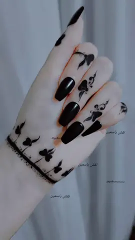 دلع قووووي 🥹❤️❤️❤️#henna #hennadesign #foru #fypシ゚viral🖤tiktok #حناء 