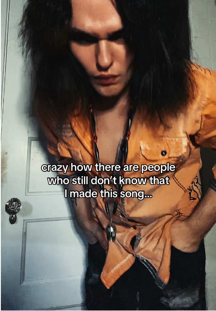 how do they not know ???? I don’t blame ‘em tho, the new version is very underrated. 🖤