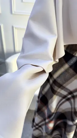 طله شتويه بكل هدوء وآناقة طقم متكامل ب٤ قطع (هاينك ردان / وشاح / ربطه مفصوله / تنوره كلوشه) خامه شتويه ثقيله ودافيه تخبّل ا تكدرون تنسقوه بأكثر من لوك وتستفادون منه لكل طلعه هدوء الألوان ويا الستايل الراقي = أناقة بكل معنى ++ جميع القياسات متوفرة والتوصيل#تصميمي #اكسبلورر #الموصل_دهوك_اربيل_بغداد_كركوك #ترند #ملابس 