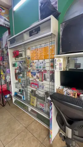 🎓✨ ¿Estudias arquitectura? ¡Entonces Arqueplox es tu lugar! 📄 Ploteos e impresiones A1, A2, A3, A4 📐 Materiales para maquetas 💻 Zona de computadoras para terminar tus planos a última hora 🍫 Snacks para sobrevivir al taller 😅 Todo lo que necesitas para tus entregas, ¡en un solo lugar! 🧱 📍Av. El Sol 310, San Juan de Lurigancho 15419 📞 +51 981 270 922 #arqueplox #arquitectura #vlogarquitectura #impresiones #plotter 