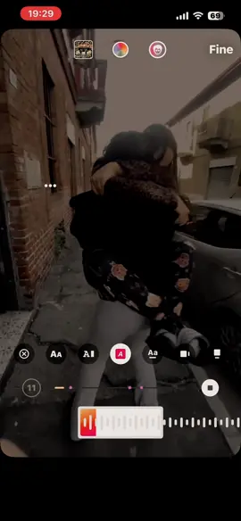 in questo periodo stiamo perdendo i rapporti ma il bene che ti voglio questo posso assicurarti che non cambierà, tu ci sei da sempre e in qualsiasi situazione tu eri lì ad aiutarmi e io lo stesso. sappi che non vorrò mai perderti perché sei una delle persone più importanti della mia vita e spero che anche se ora siamo lontane di non perdere mai i rapporti e realizzare i sogni di noi bambine. tiamo🖤💍@Giu 