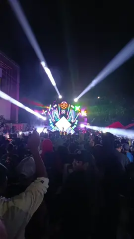 LKI PRODUCTION yang di tunggu tunggu🔥🔥  @lki.production @starlighting_kediri  #karnafalmojokediri #fyp #karnavalsoundsystem 