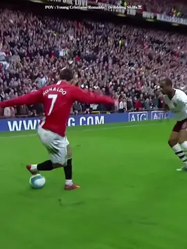 Was young Cristiano Ronaldo the best dribbler?🤔 #football #Soccer #cristianoronaldo #ronaldo #cr7 