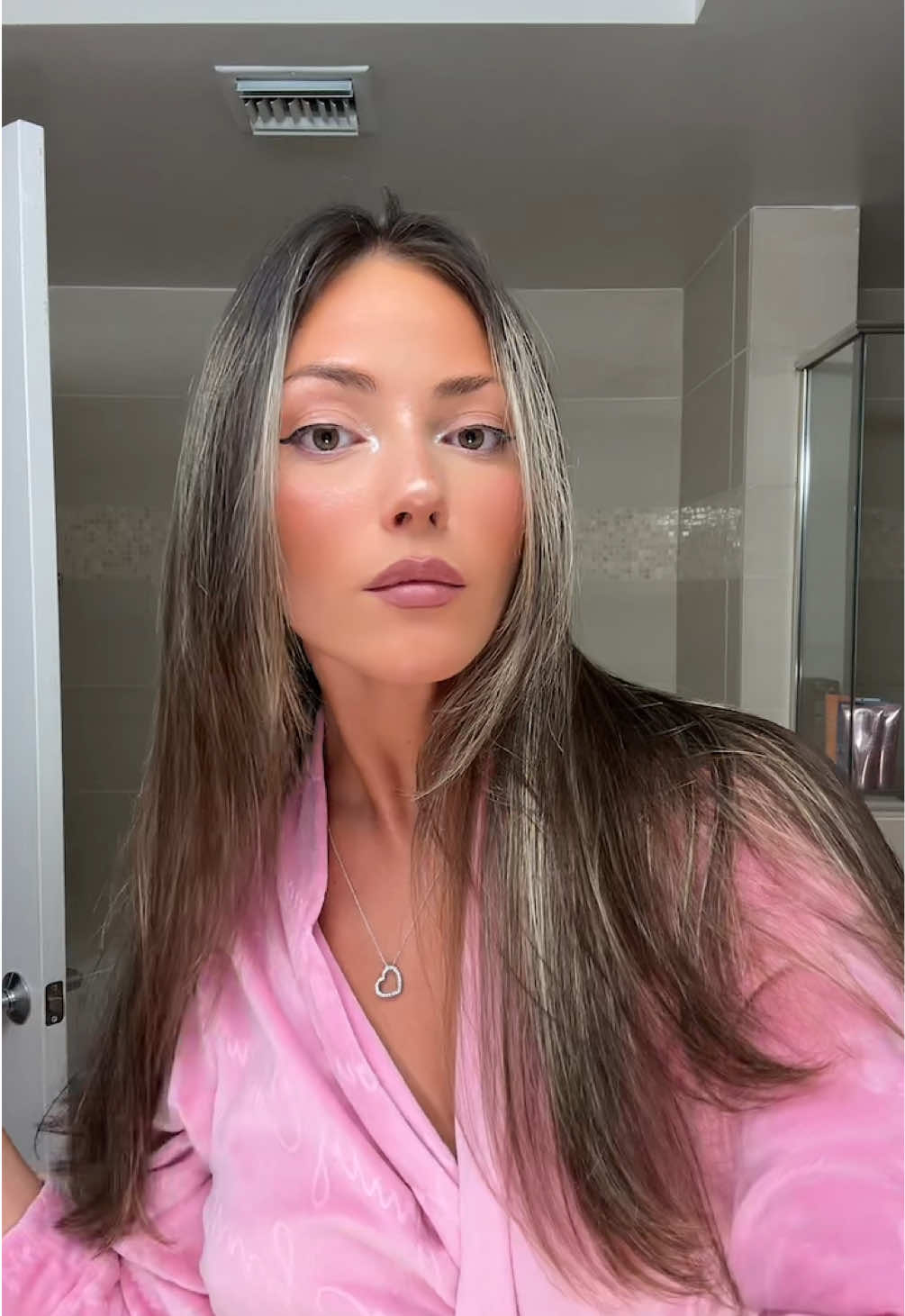 part 2 ⭐️🤍🪩 never put on the dress lol #masquerade #grwm #losangeles #halloweenparty #rarebeauty 