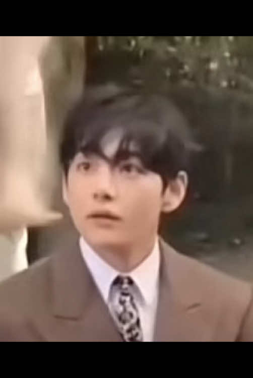 En navidad por favor😭😭😭 #snowflower #taehyung #kimtaehyung #v #baile 
