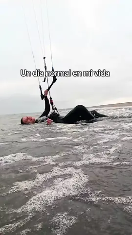 Un día normal 🙂‍↔️ #fyp #paratii #kite #passion #hobbie 