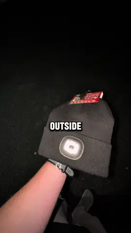 The Winter Beanie that plays music..😳❄️🎶 #fyp #tiktokmademebuyit #tiktokshop #ledlights #headlight 