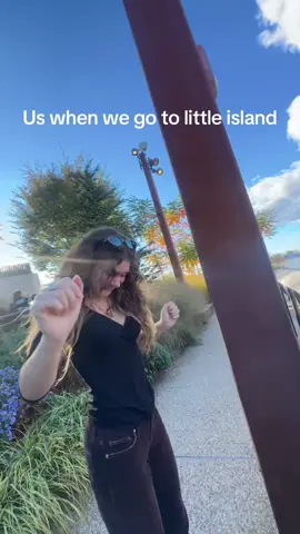 Island gals😻😻😻 @brendan 