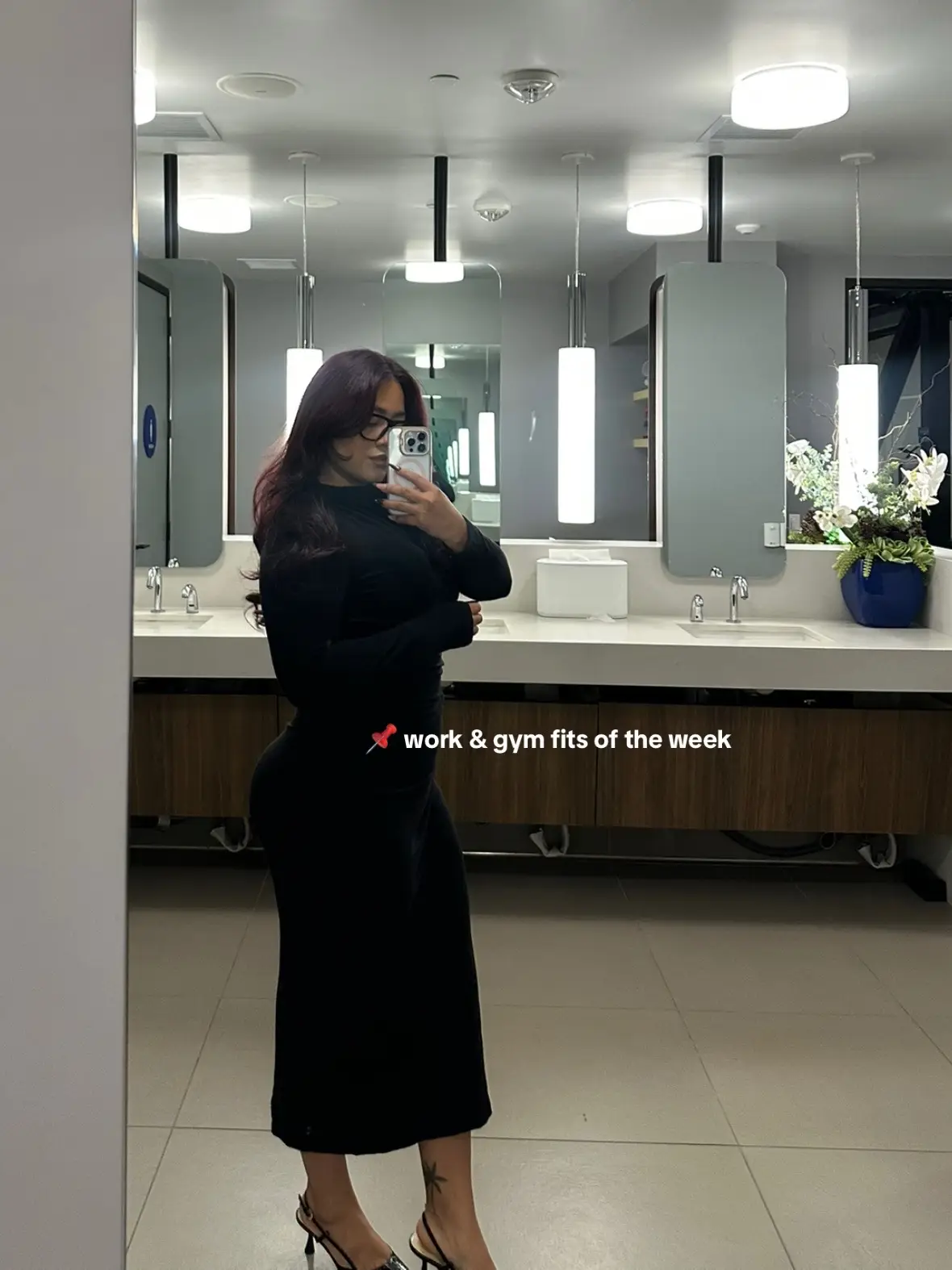 3 days in office and 2 at home— home fits are basically pjs until gym 😂 