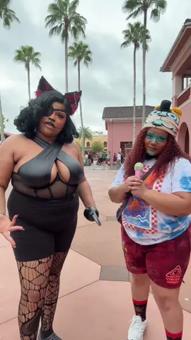 I’ll listen to anything Foxy says lowkey @HaiMoonX⁷ #fnaf #hhn #freddycosplay #foxycosplay #blackcosplayer 