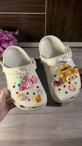 Dép xinh mà charm cũng xinh nữa #xuhuong #giày #dép #sandal #depnuthoitrang 