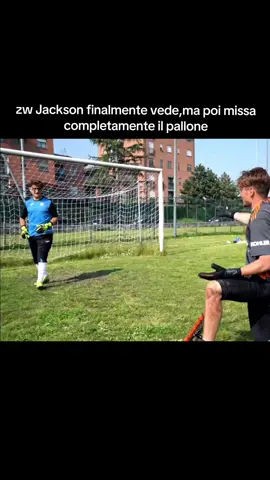 @zwjackson #memestiktok #zwjackson #portiere #calcio #allenamento 