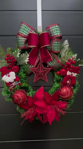 ✨ Deixe sua porta no clima natalino! 🎄 Guirlanda de Natal com flores e estrela decorativa — perfeita para trazer o charme e a magia do Natal pra sua casa! 💫 🛍️ Encontre na Shopee → https://s.shopee.com.br/8KhCsOrUnm #AchadinhosShopee #Natal #DecoraçãoNatalina #Guirlanda #CasaDecorada