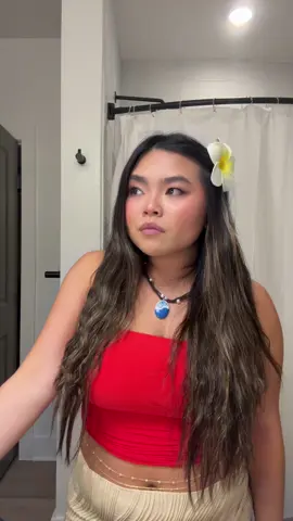 last minute Moana costume 🌺 i had too much fun being Moana for the night 😂 #moana #disney #moanacostume #halloween #costumeideas 