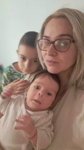 Mama cu puii ei 🧡🙏  Multumesc Doamne 🙏❤️