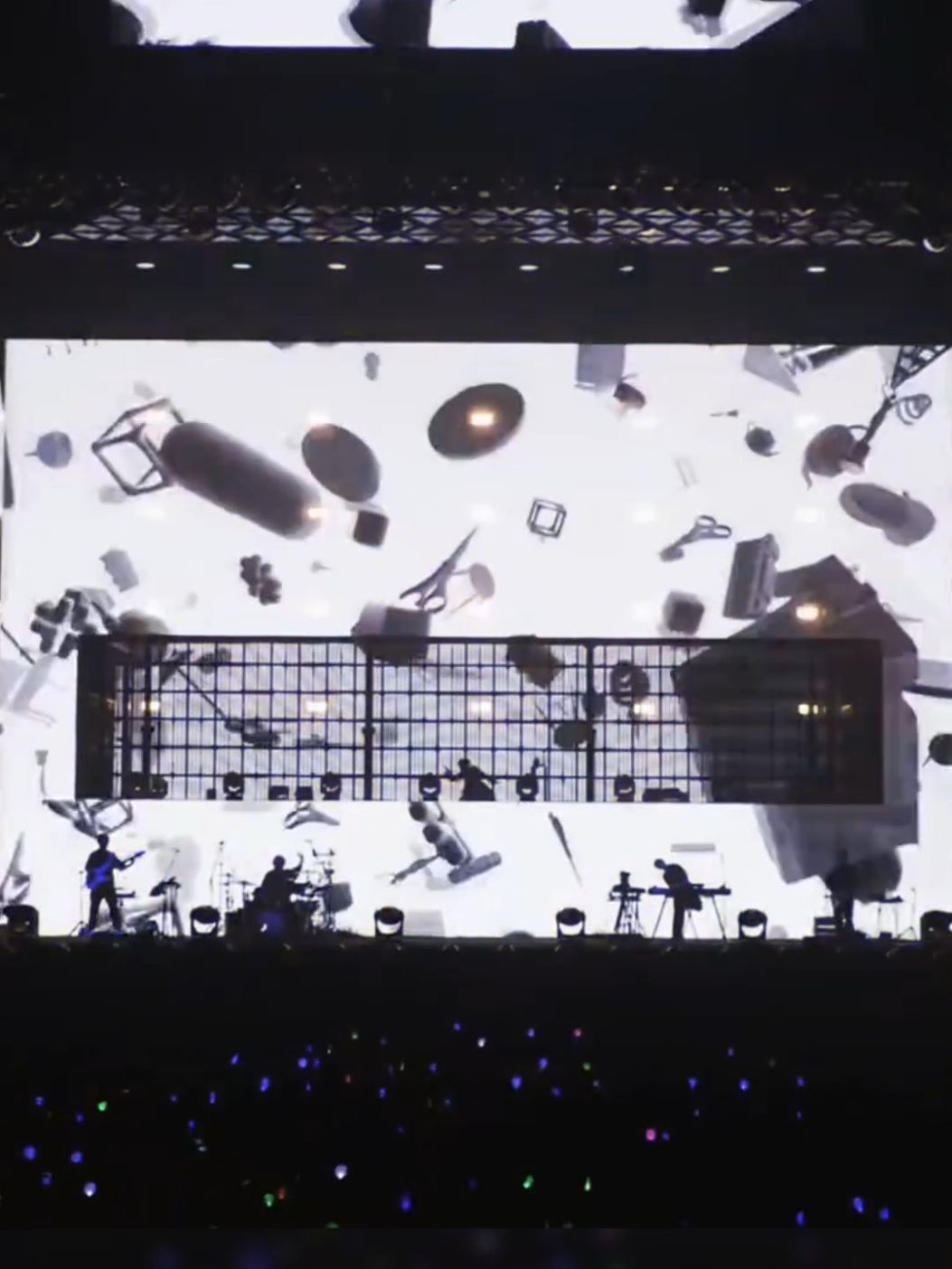 Ado - I’m a Controversy ( アタシは問題作 ) Live from 