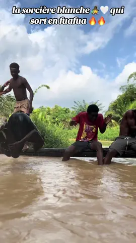 W/@papillon 🦋 noir 🖤 @tontonguyzerbo5 @Toyo Toyo😂🎥🇨🇮  ça sort en fuafua 🔥❤️ #blague #unblague #cestunblaguenouveau #viral #cestunblague 