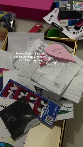 Eu amo reler tudo e lembrar de cada coisinha 💗#cartinha #flores #fyp 