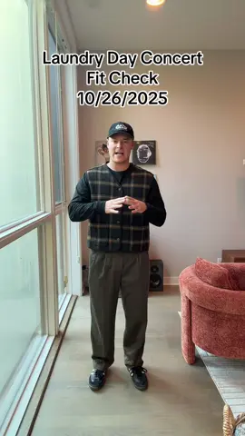 Laundry day fit check @LAUNDRY DAY #fyp #fitchecks #OOTD #chicago #foryou 