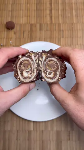 Kinder Joy Rocher 😮