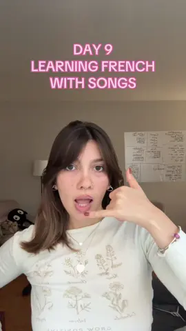 📍I love learning french with songs, it's so fun, and this one is called C’est le cœur by Sheila 📌 What's your favorite way of learning a new language? 🖍️Comment 