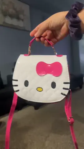 Hermosa para las princesas de la casa #KT #Crossbody Bag video #FaddishDeal)#fyp #foryou 