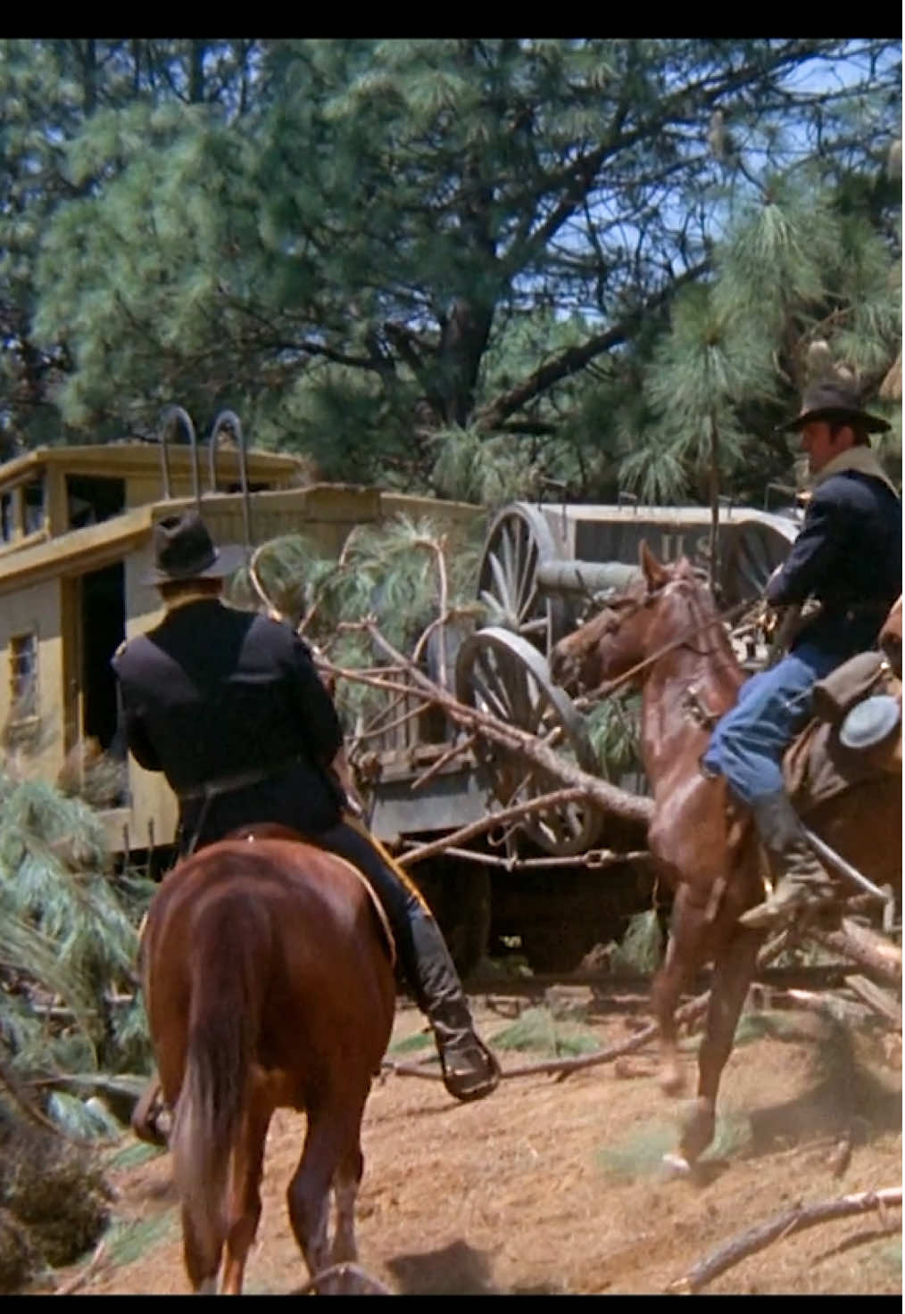 Robbers used lard to steal a ton of gold.#movie #fyp #film