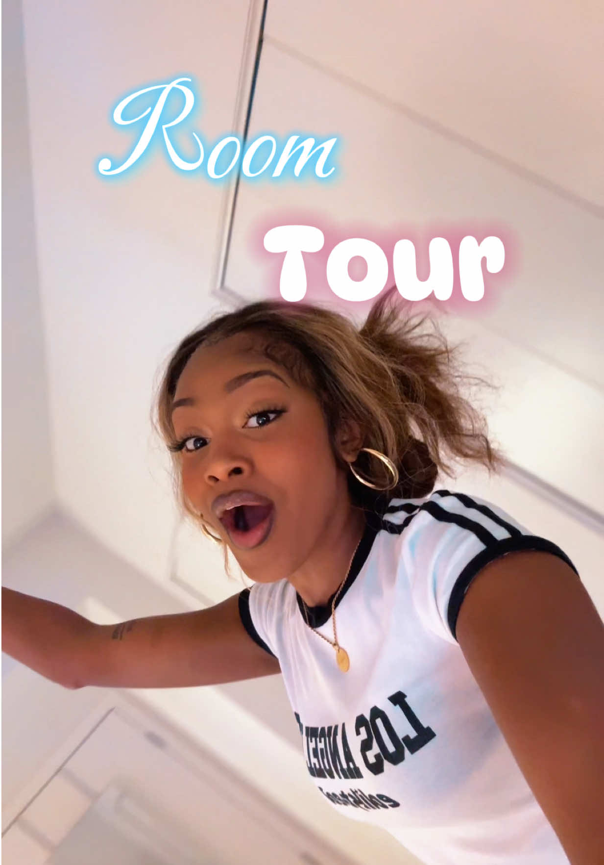 My Room Tour 🙏🏽🩵 I am so blessed! 