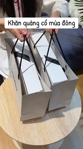 Khăn quàng cổ mùa đông.#khanquangco #khanquangcomuadong #gangtaymuadong #quatangnguoiyeu #quatangbangai 