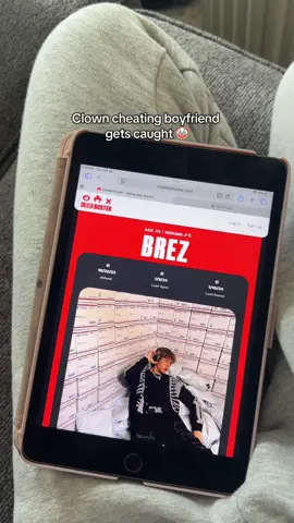 Doesn’t even need a costume #cheater #cheating #cheatersgettingcaught #relationships #halloweencostume 