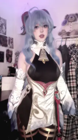 Gah I want new cosplays so baddd #ganyucosplay #ganyu #GenshinImpact #genshinimpactcosplay #cosplay 