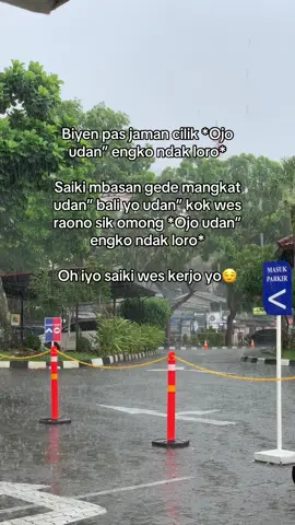 Biyen udan ijin ra sekolah, saiki udan piye carane tekan kantor ra telat, ra klebus 🥲  #masukberanda #berandafyp #fyppppppppppppppppppppppp 