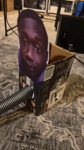 khaby lame dih sucker box version 1 #khabylame #fyp #inventor #fstudent #viral 